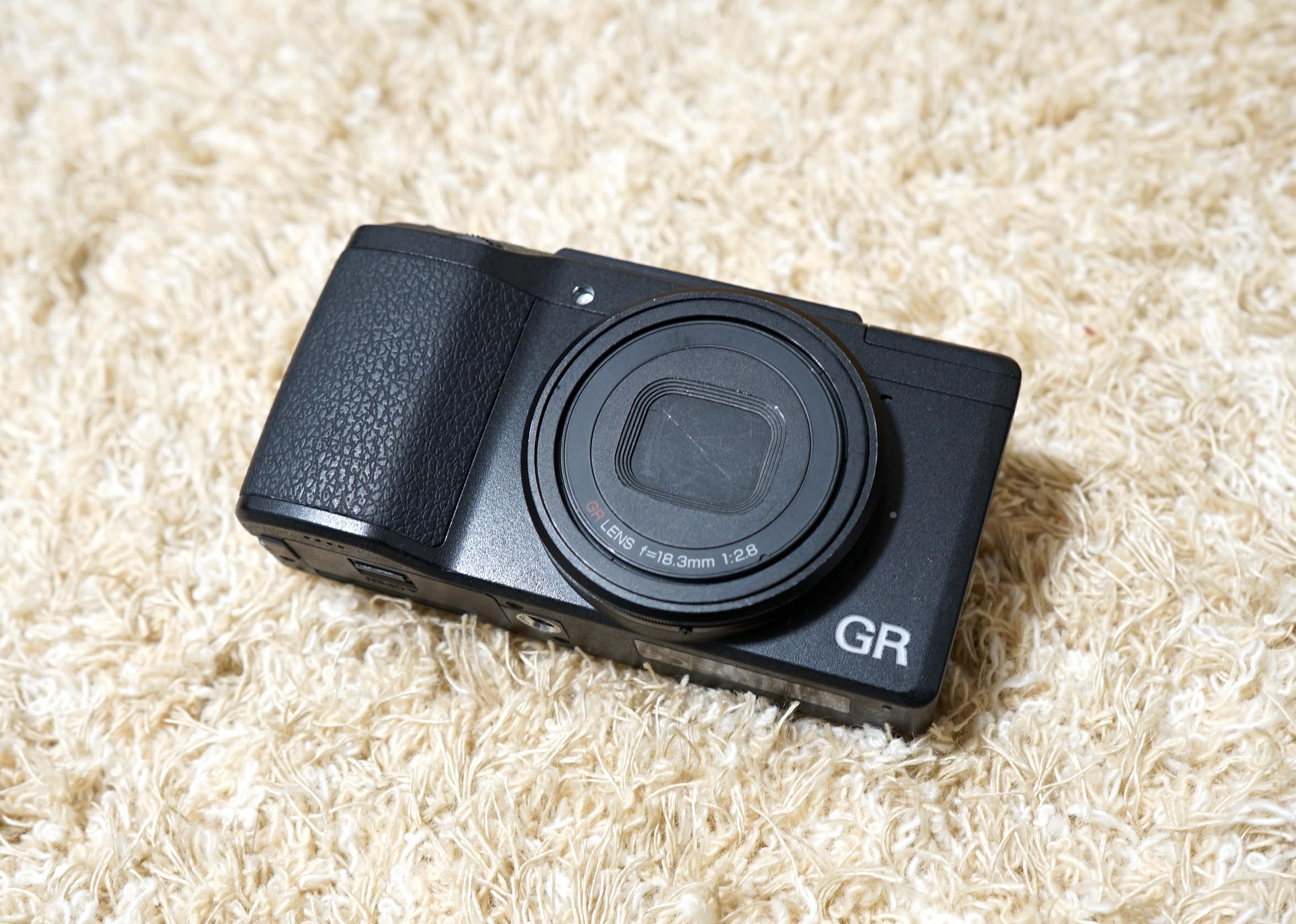 【イチオシ！】ギャラリー・美術館で写真を撮るなら「RICOH GR2」