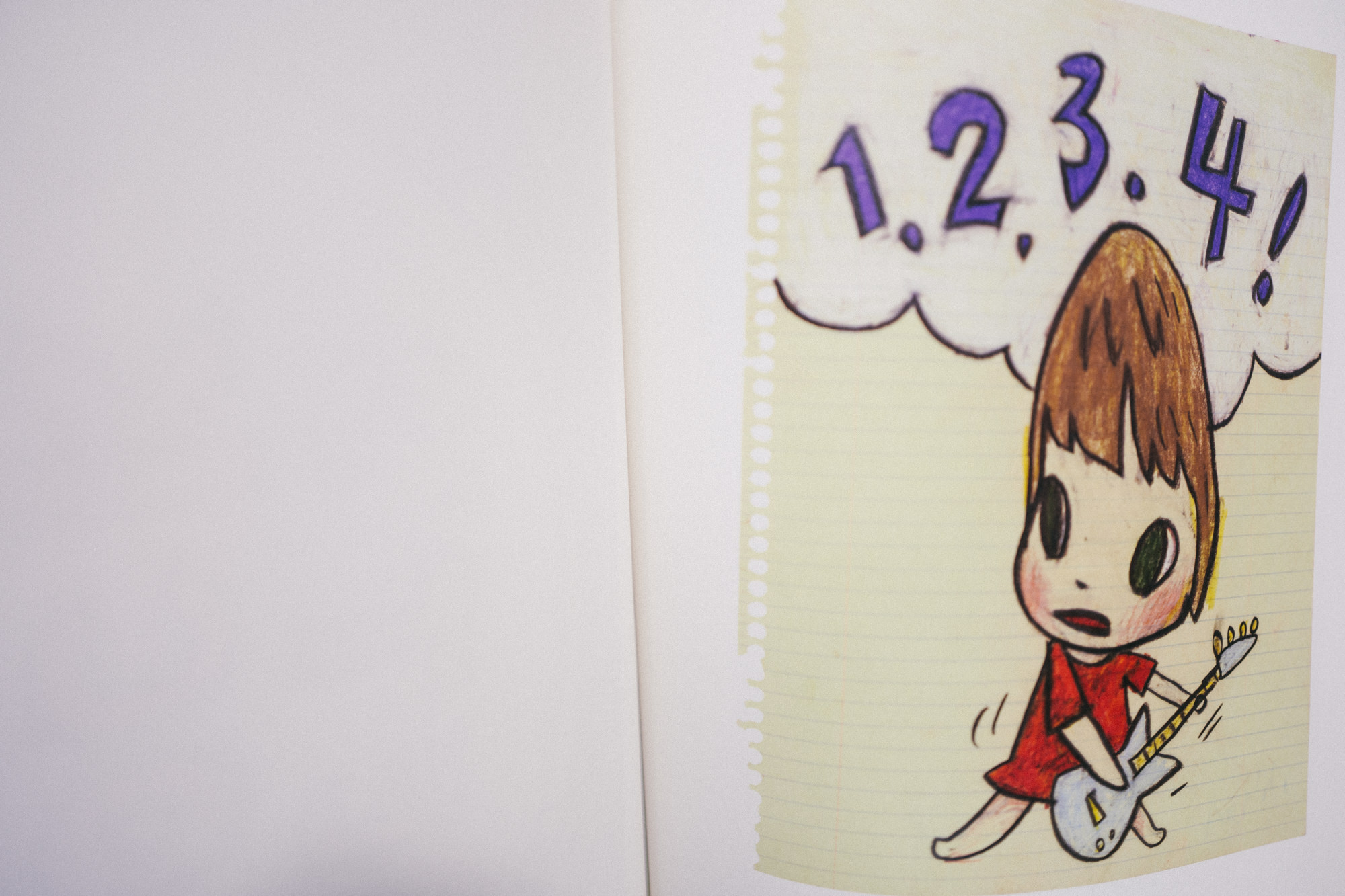 分かりにくいかも知れませんが、切り取り線が刻み込まれています。