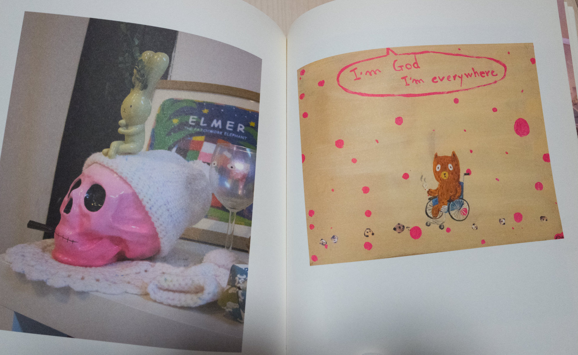 写真の作品も多く収録されています。