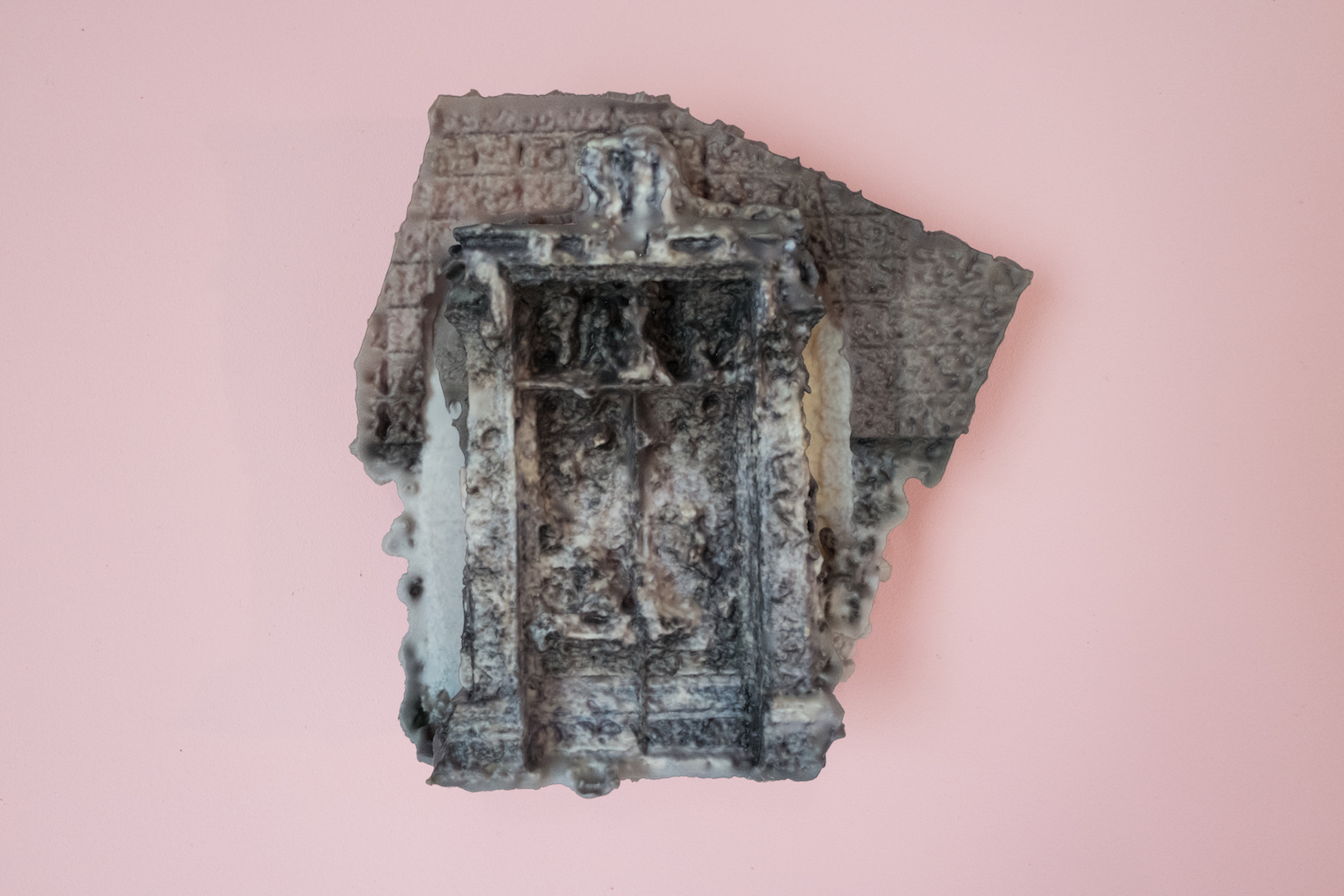 Photo Sculpture [The Gate Of Hell]･･･同名タイトルも、こちらは小品@216000円