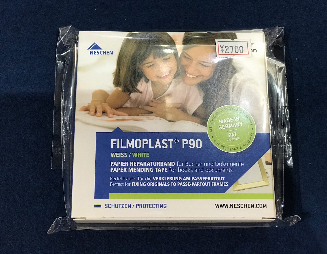 【アートコレクターのお作法】フィルムプラスト（FILMOPLAST）は紙作品を額装する場合の必需品