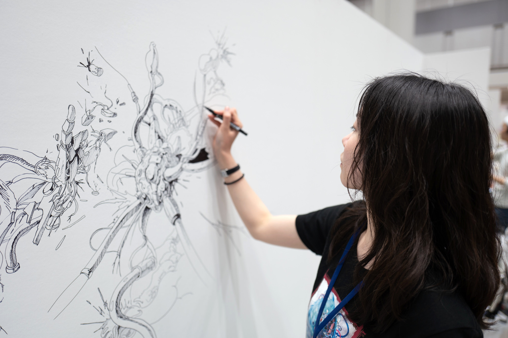 【デザフェス vol.47】若杉真魅（Mami Wakasugi）のライブペインティング
