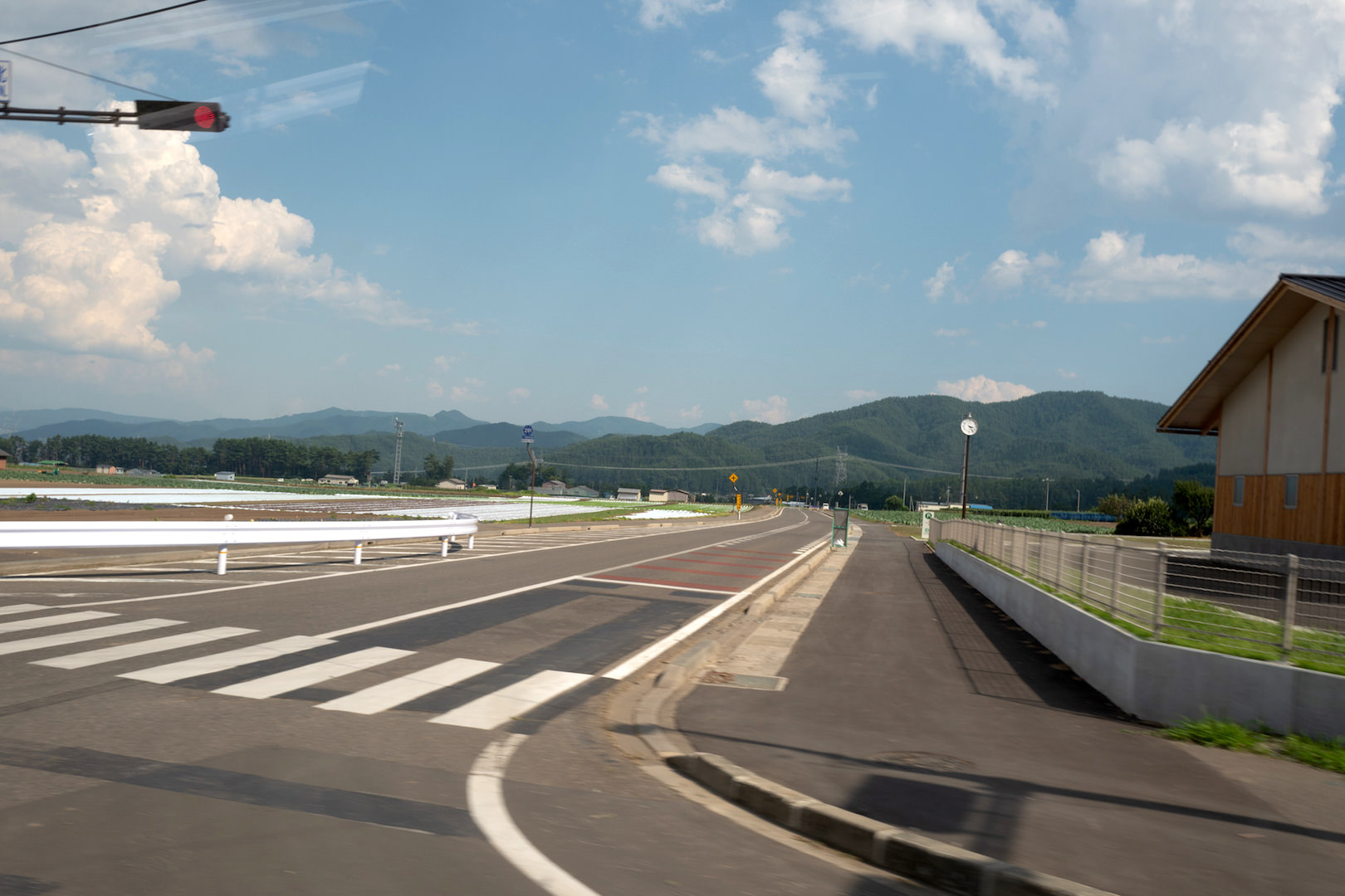 車窓から見る風景はのどかなものでした。