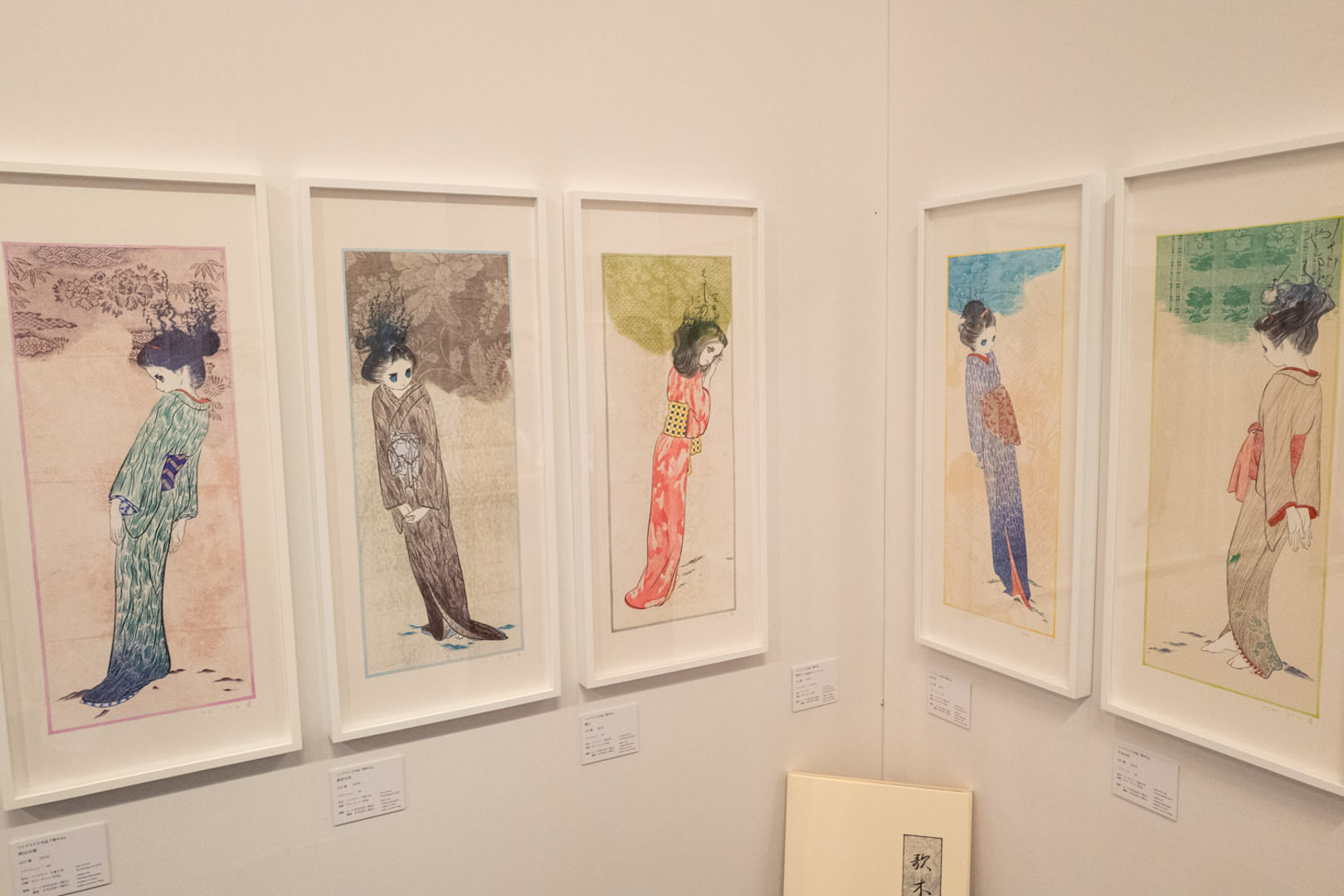 山口藍さんの版画作品。限定エディションですが、版画なのでお求めやすい価格です。