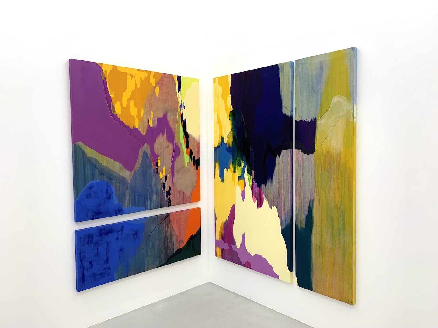 左：A Sudden Twist, 2016 130 x 140, 130 x 50 cm, oil on canvas 右： A Flexible Stance, 2016 194 x 96, 194 x 50 cm, oil on canvas