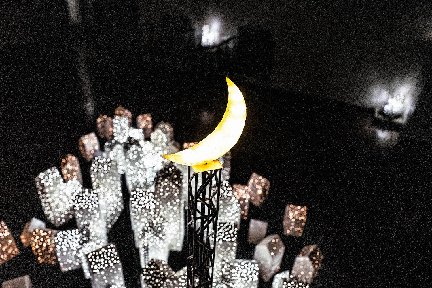 【個展】光のアート作品を我が家へ〜内林武史「オブジェ作品展 -星の街-」@新生堂