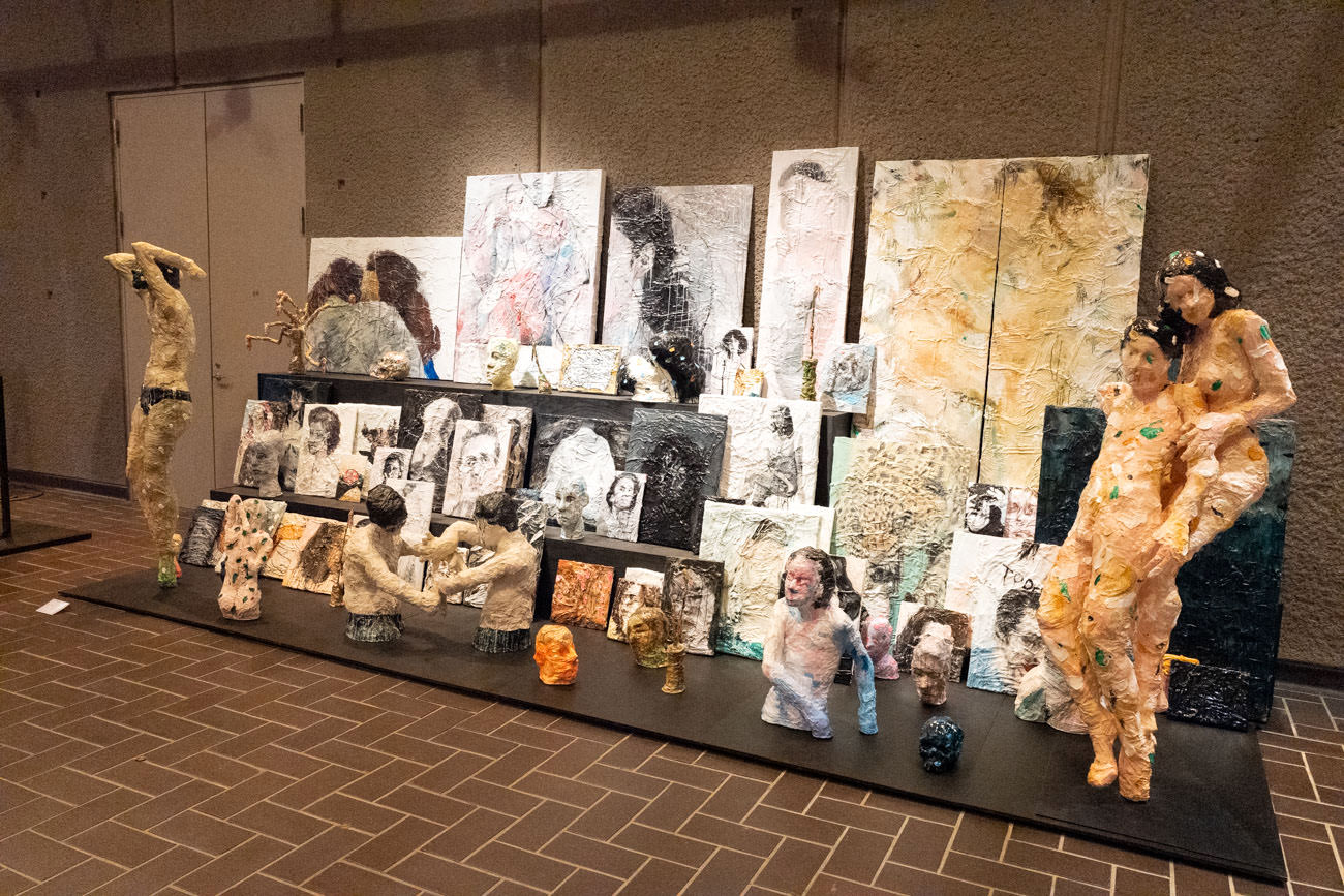 平面も立体も混在した展示でした。