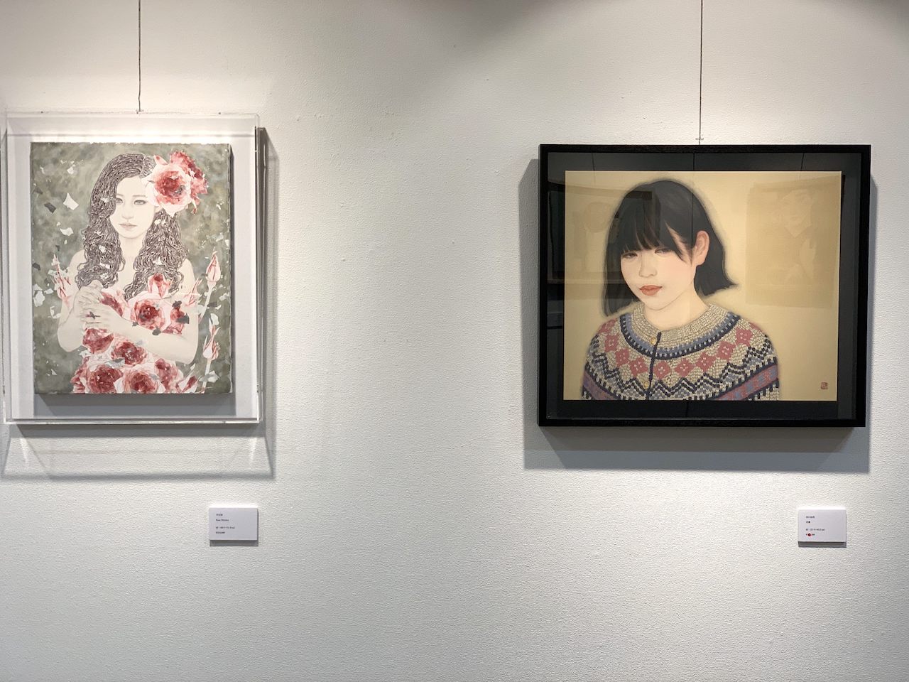 左：平田望《Rosa Mystica》 右：田口由花《花曇》