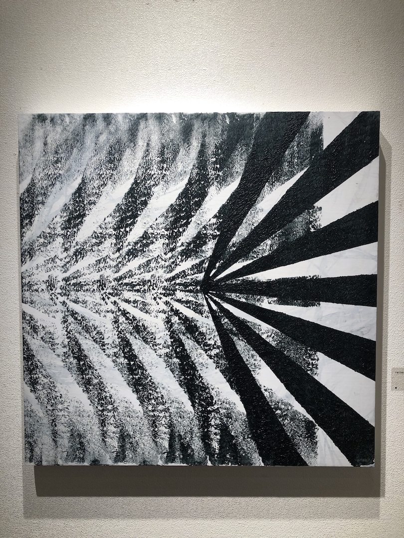 山本捷平《reiterate-radial marble-》 606 x 606mm 2019年 パネルに麻布、アクリル絵具