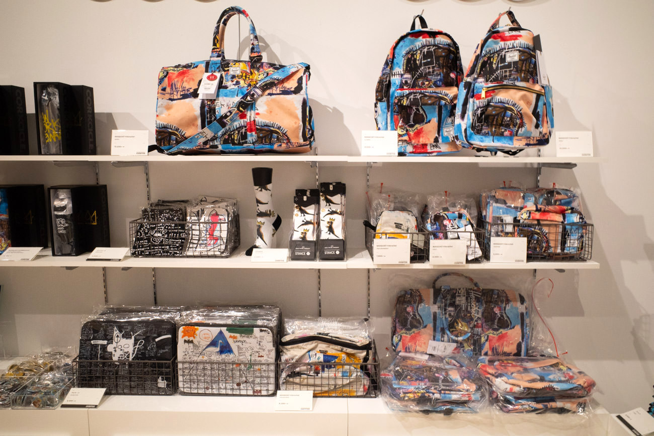 NOVEL：15,000円、CLASSIC：9,500円、HS8 CROSSBODY：7,600円、CRUZ：6,000円、CHAPTER：5,500円 ※全て税抜き