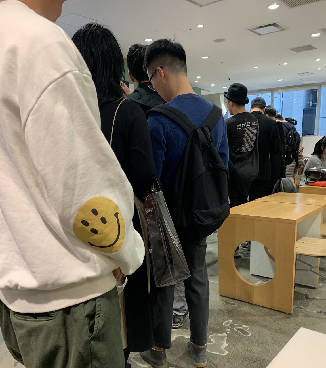 会場は大混雑でした