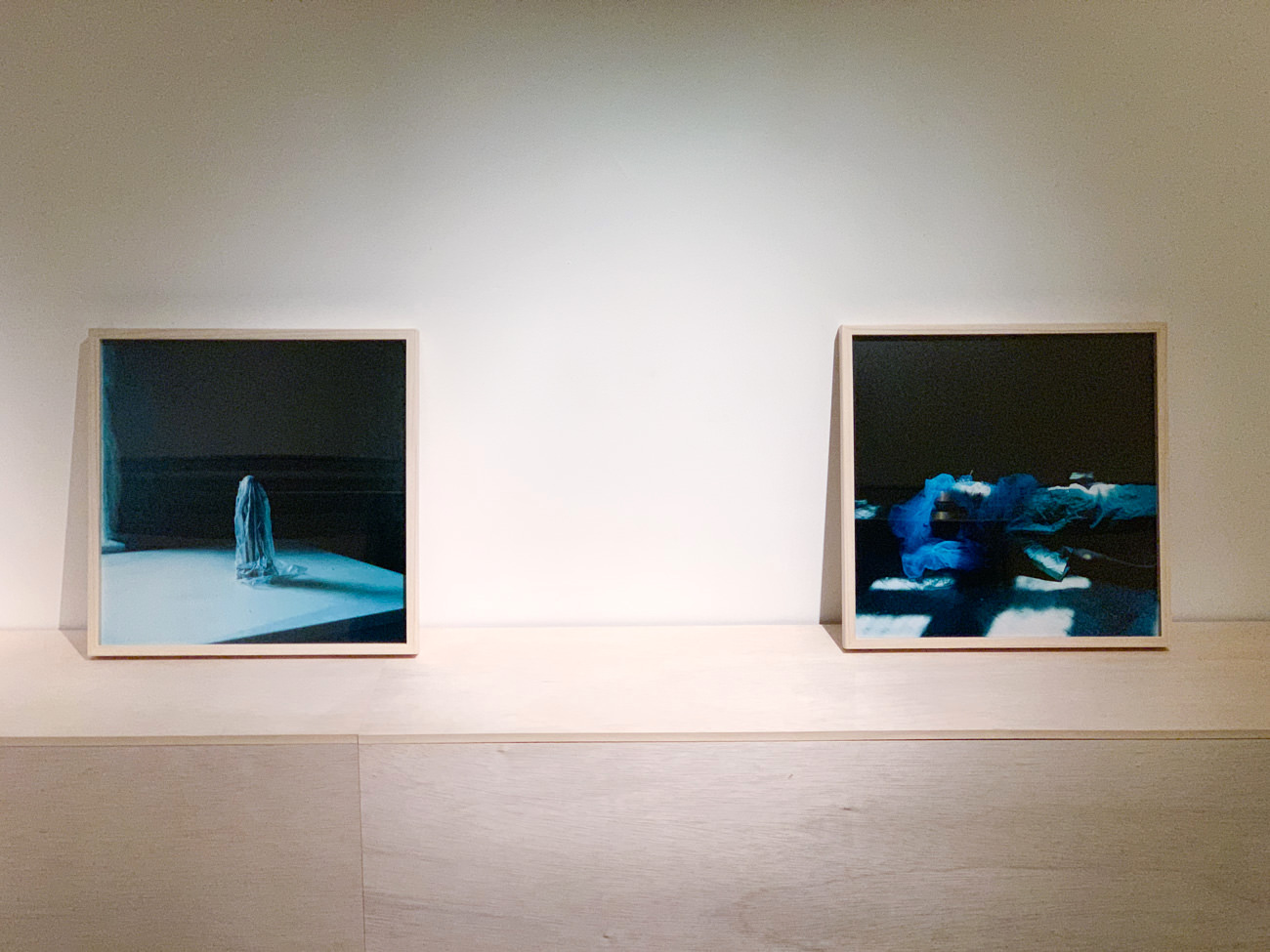 山元彩香《Untitled #271》2018/2019年、《Untitled #205》2016/2019年 30cm×30cm Edition各10@8