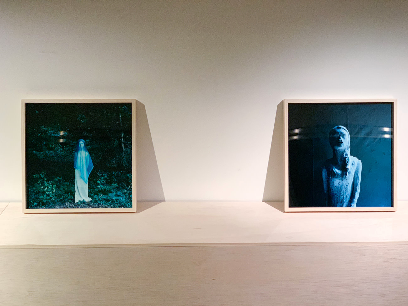山元彩香《Untitled #240》2017/2019年《Untitled #176》2016/2018年 30cm×30cm Edition各10@8