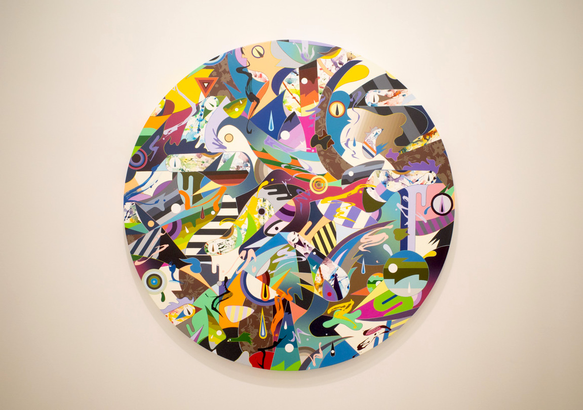 松山智一《Honey Holds Charm Blessings》 Acrylic and mixed media on canvas 2019年 137,2cm diameter