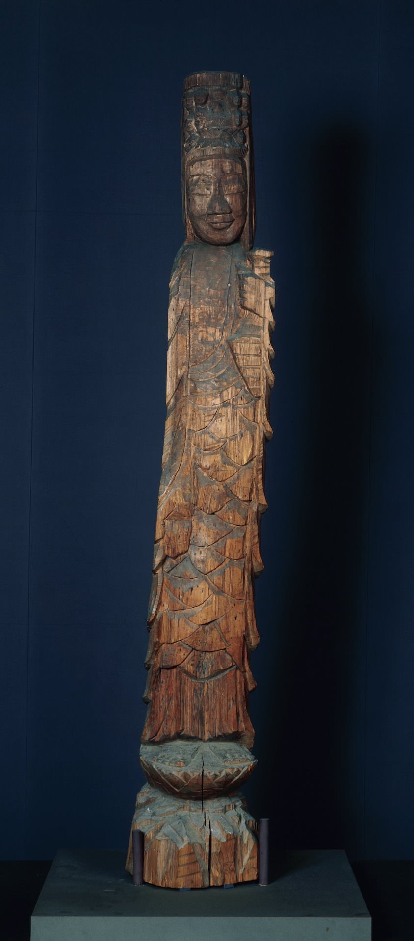 円空《十一面観音菩薩立像》 江戸時代・17世紀 木造 総高221.2cm 岐阜・高賀神社 展示替え予定あり