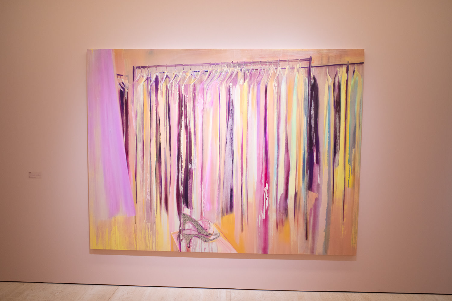 佐藤翠《Diaphanous pink window II》2019年 194.5×259.3cm ©Midori Sato