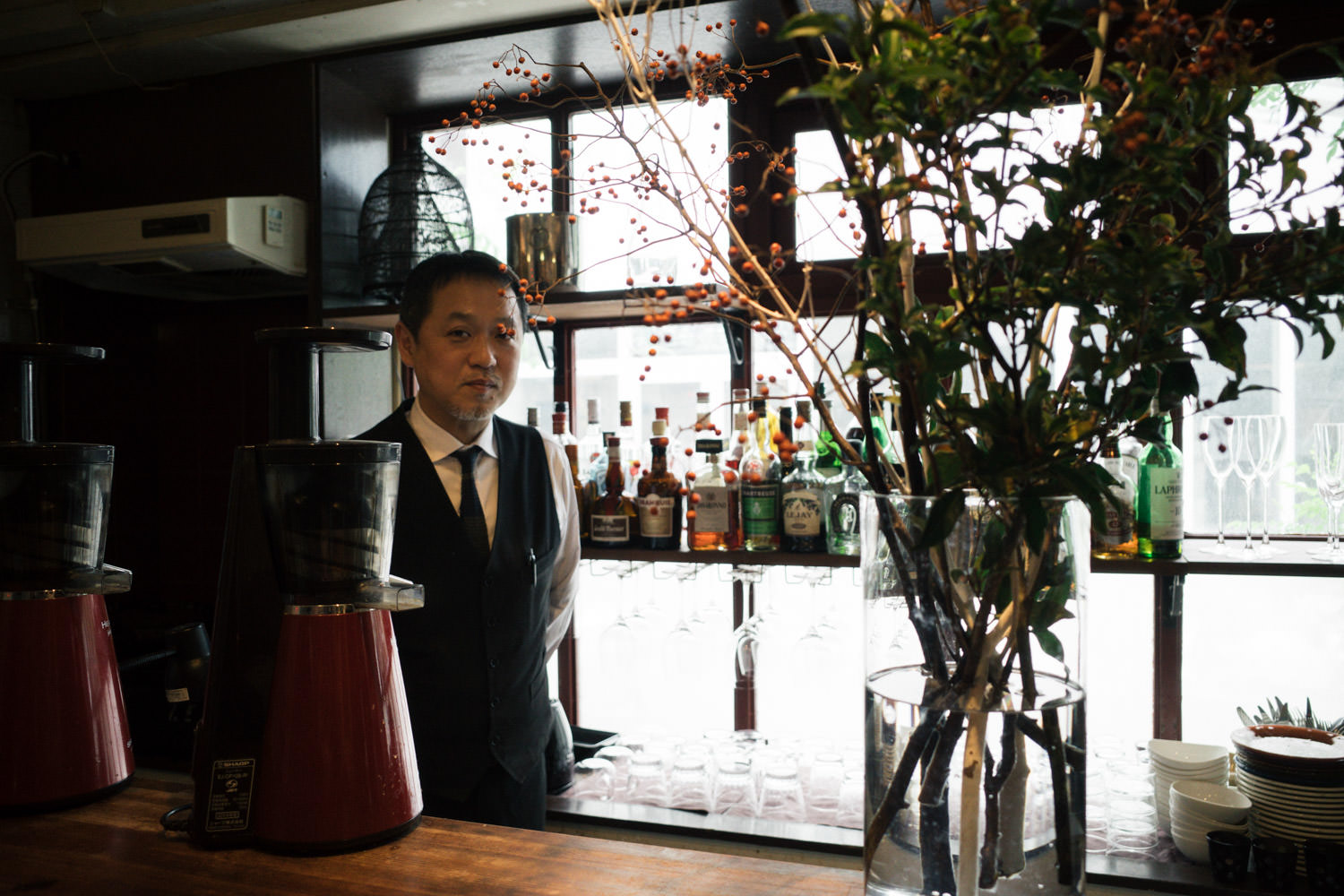 BAR BOSSAのオーナー林伸次さん
