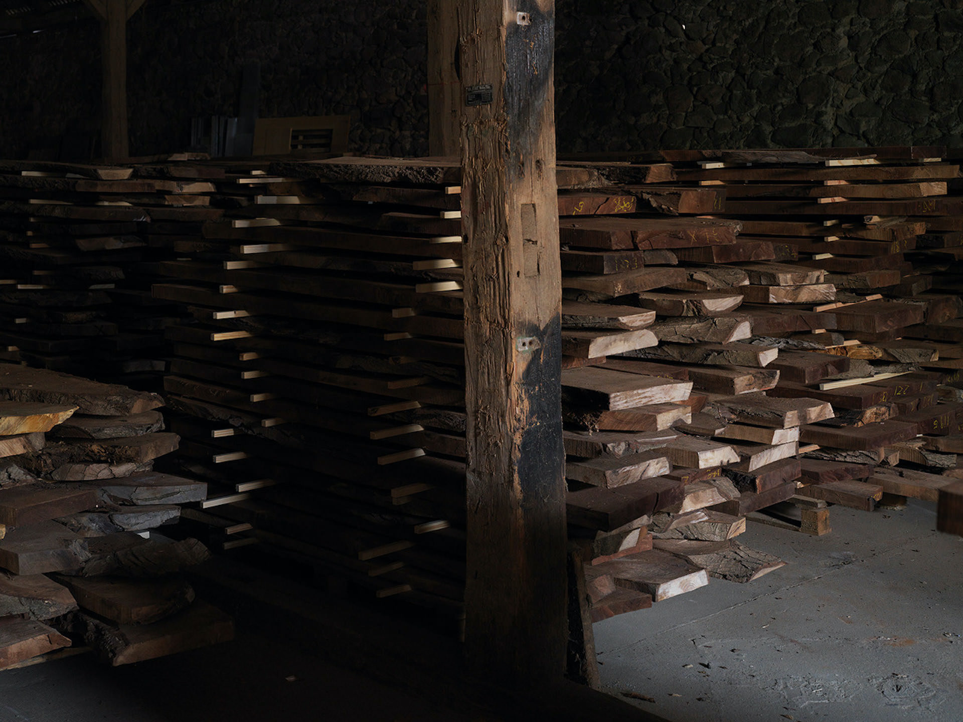 ［参考図版］Studio Danh Vo Güldenhof Courtesy the artist Photo by Nick Ash