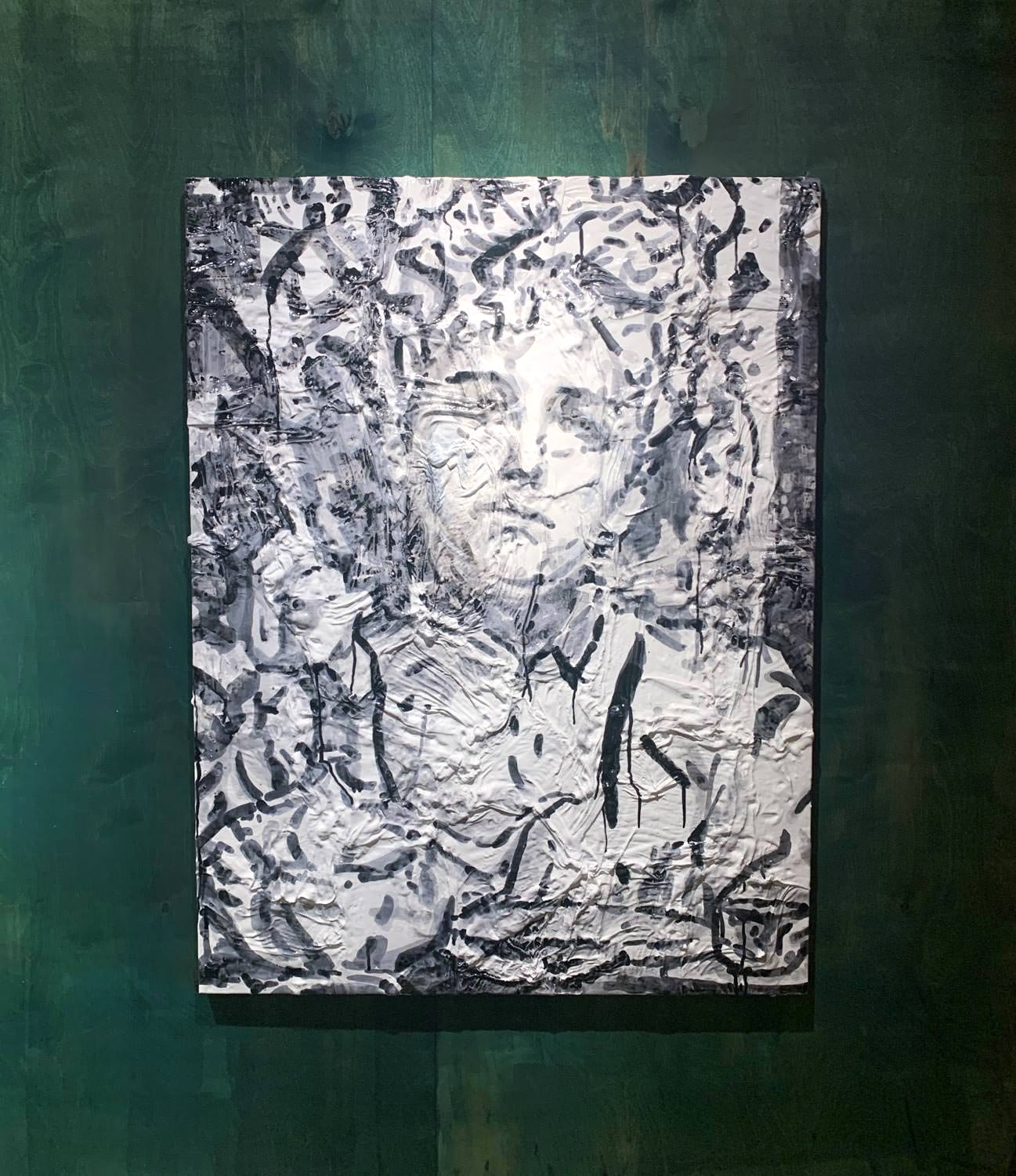 安井鷹之介《smoke break》 2020年 石膏、綿布、アクリル絵具、木製パネル 1215x925mm