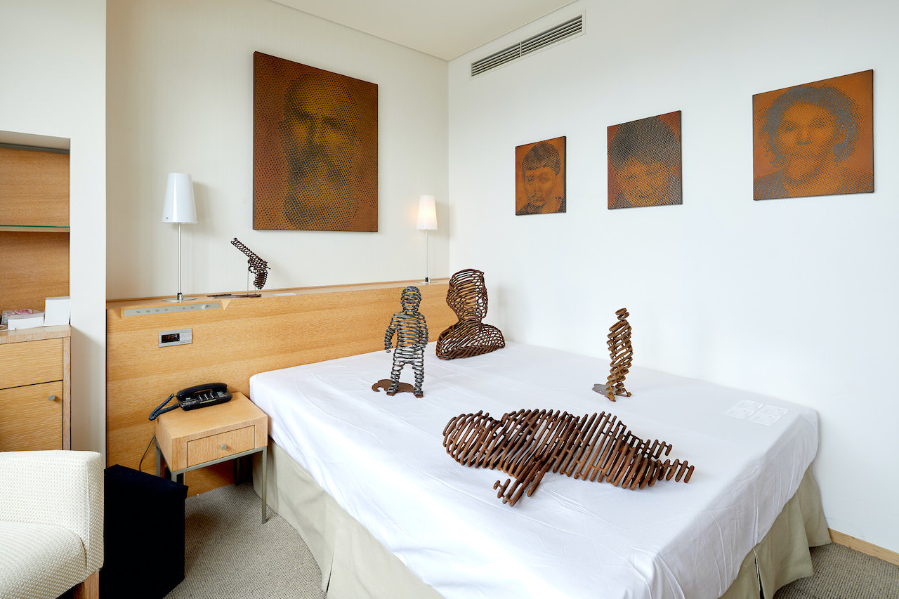 TEZUKAYAMA GALLERY, ART in PARK HOTEL TOKYO 2019 展示の様子 photo by Yusuke Tsuchida