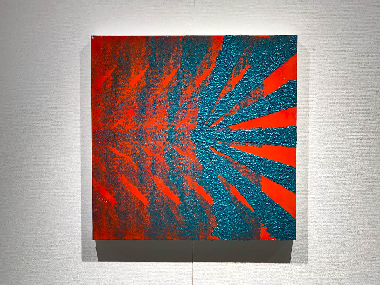 山本捷平《reiterate-radial turquoise-》 2020 acrylic on linen, panel. 60.6×60.6x4cm