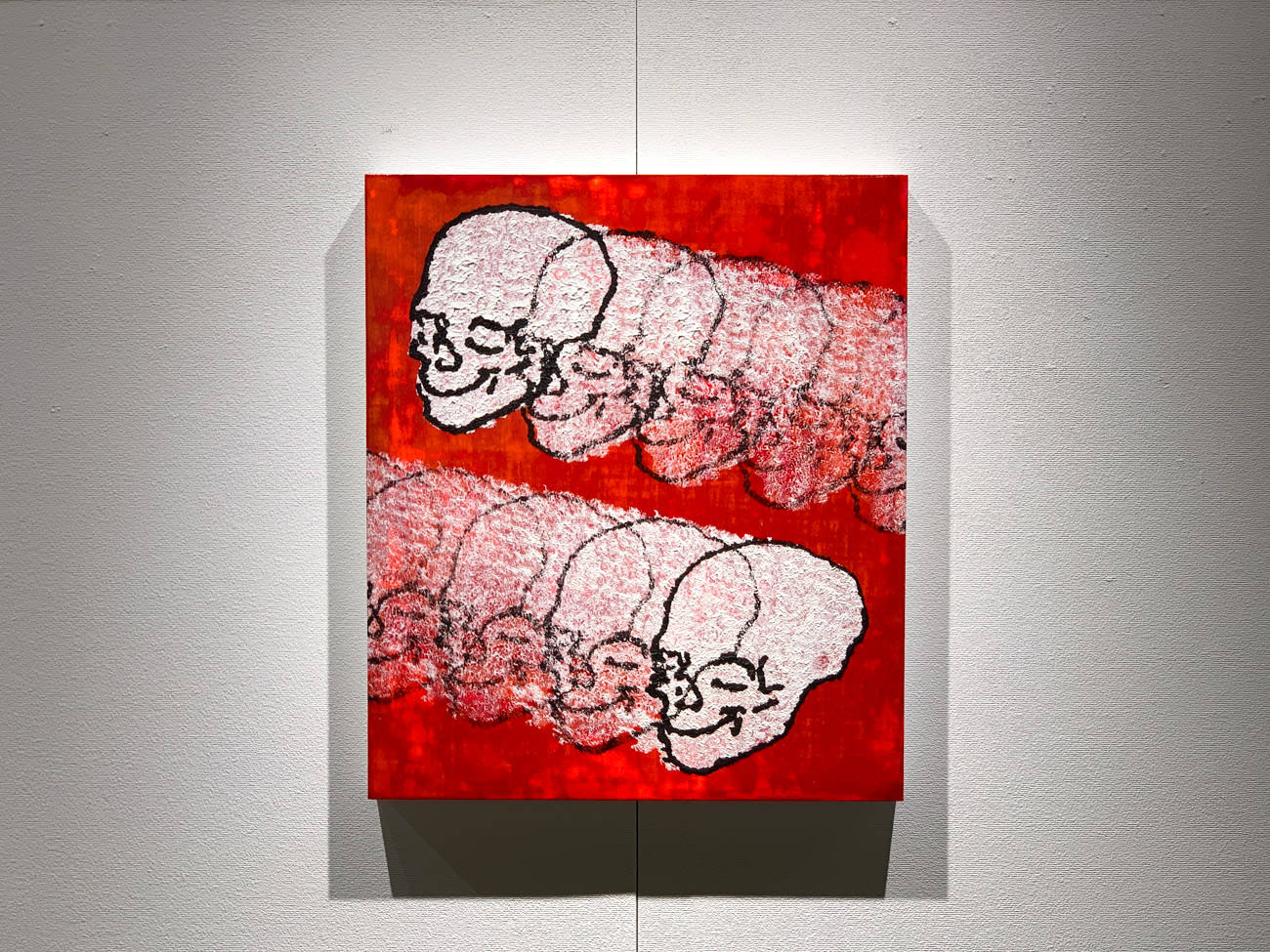 山本捷平《reiterate-skull red》 2020 acrylic on linen, panel. 53×45.5x4cm