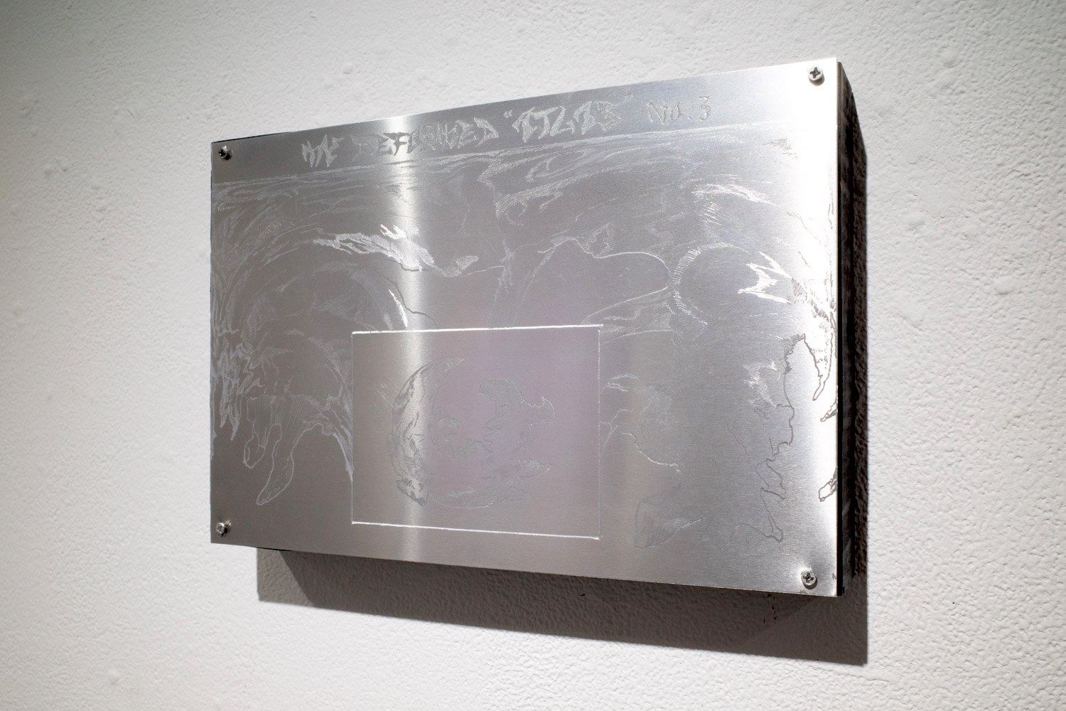 山縣瑠衣《My deformed "ATLAS" No.3》2020年 アルミ板、木材 150×225×30mm