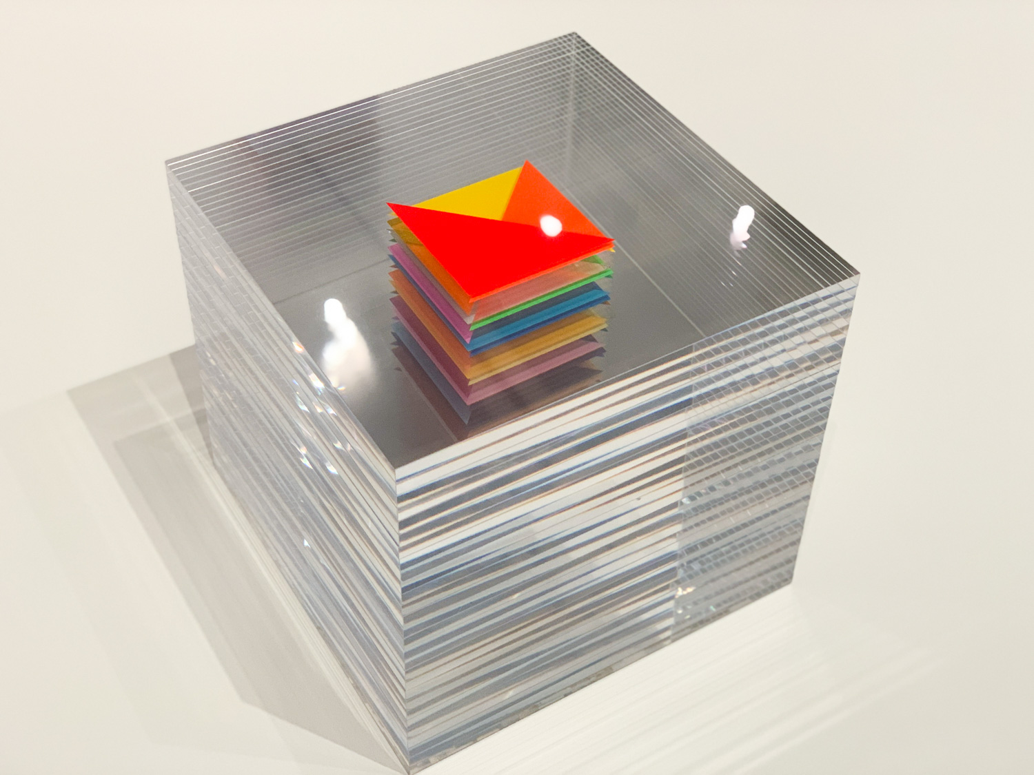 冨井大裕《board paper board(half origami) 》2019年