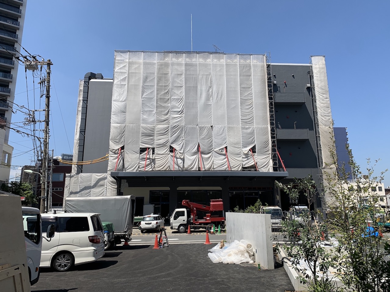 【News】新TERRADA ART COMPLEXⅡで開催〜アートフェア「artTNZ」の詳報