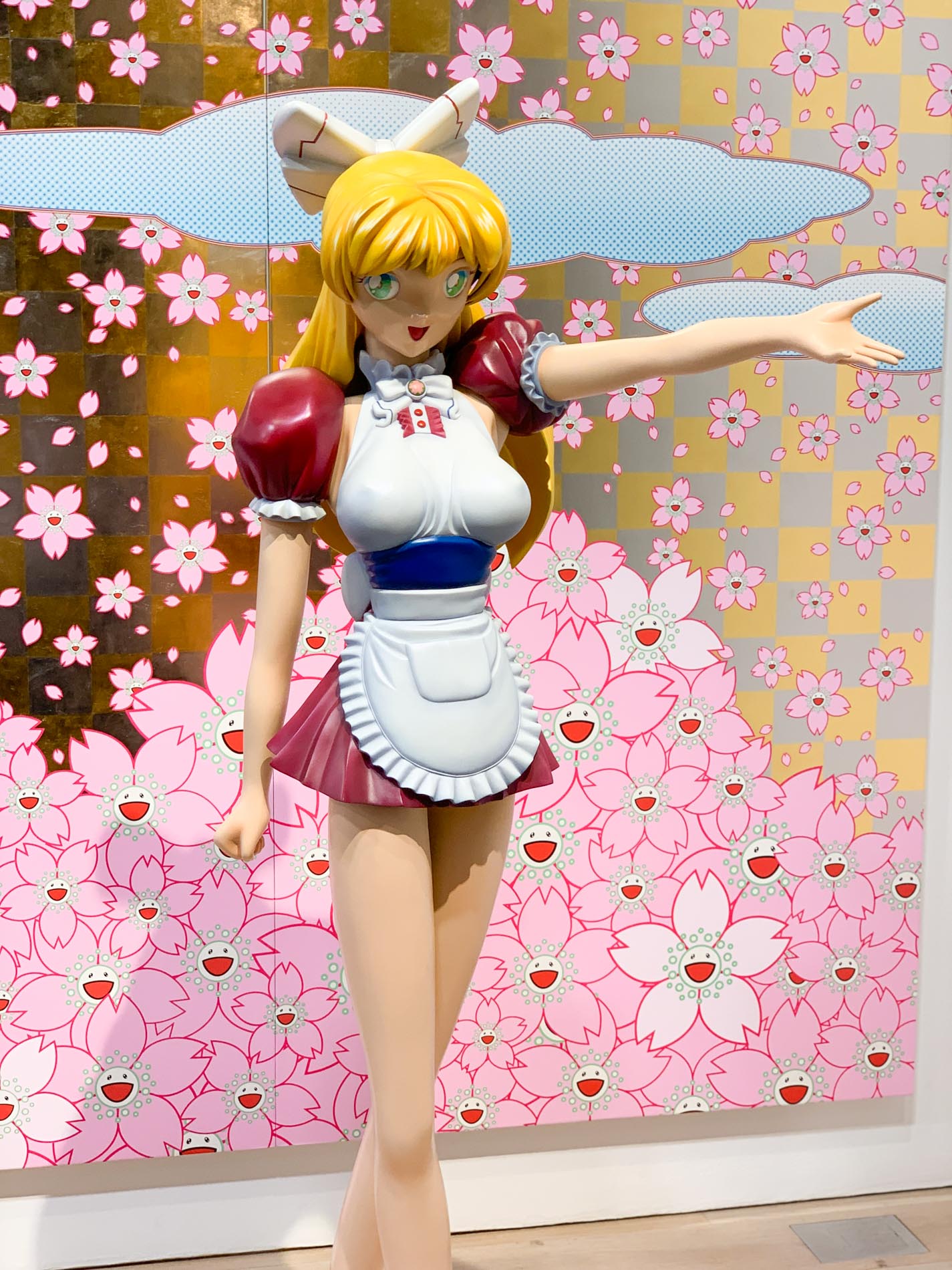 村上隆 《Ko²ちゃん》 1996-2011年 合成樹脂、ラッカー塗料、グラスファイバー、鉄 181×61×102.5cm