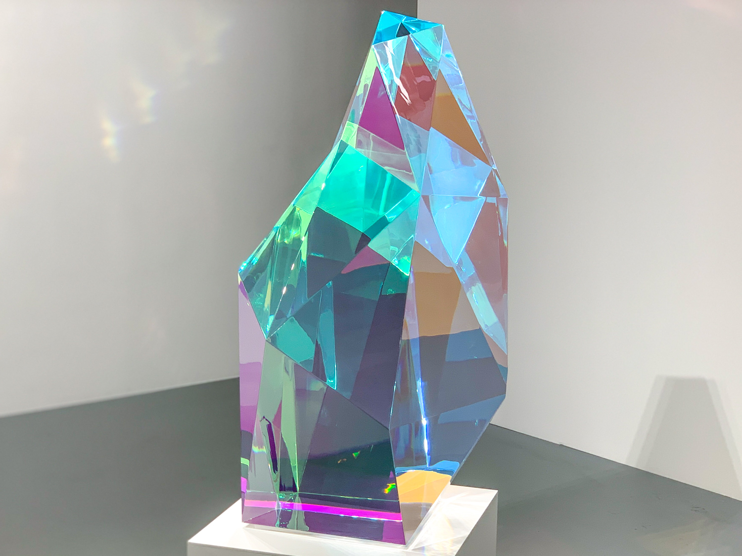 森万里子《Divine StoneⅤ》2019年 ED:5