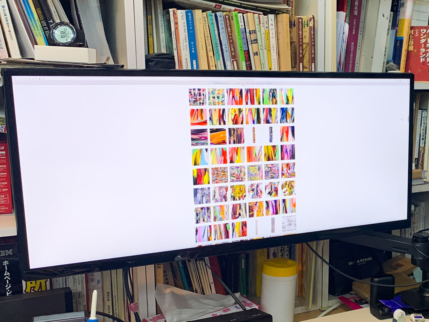 門田光雅さんの作品は公式サイトでアーカイブされています。