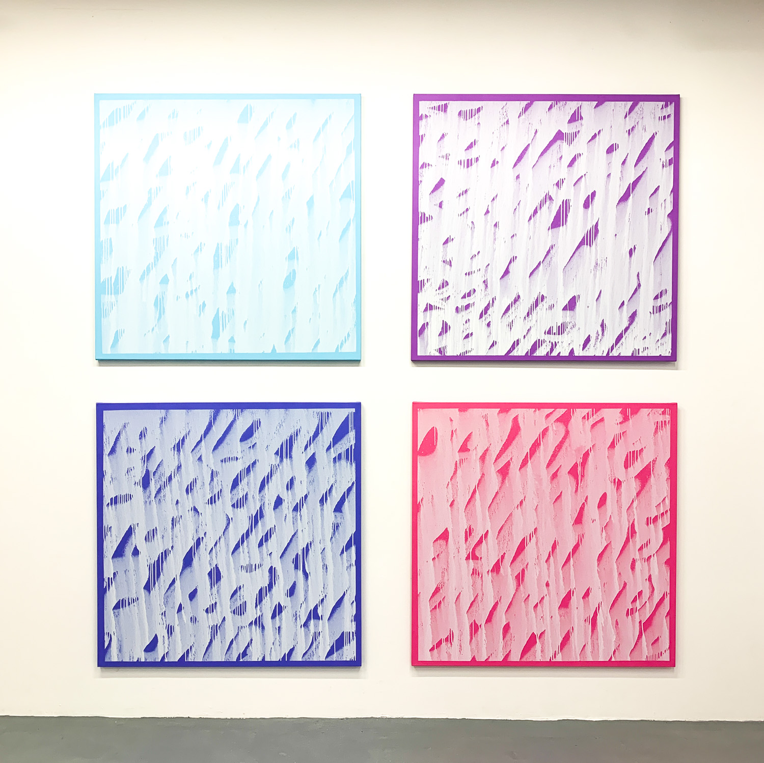 作品名（＝描かれた文字）〜左上《Life flow》右上《Real love》左下《Tonight blossom》右下《Love of mine》各120cm×120cm