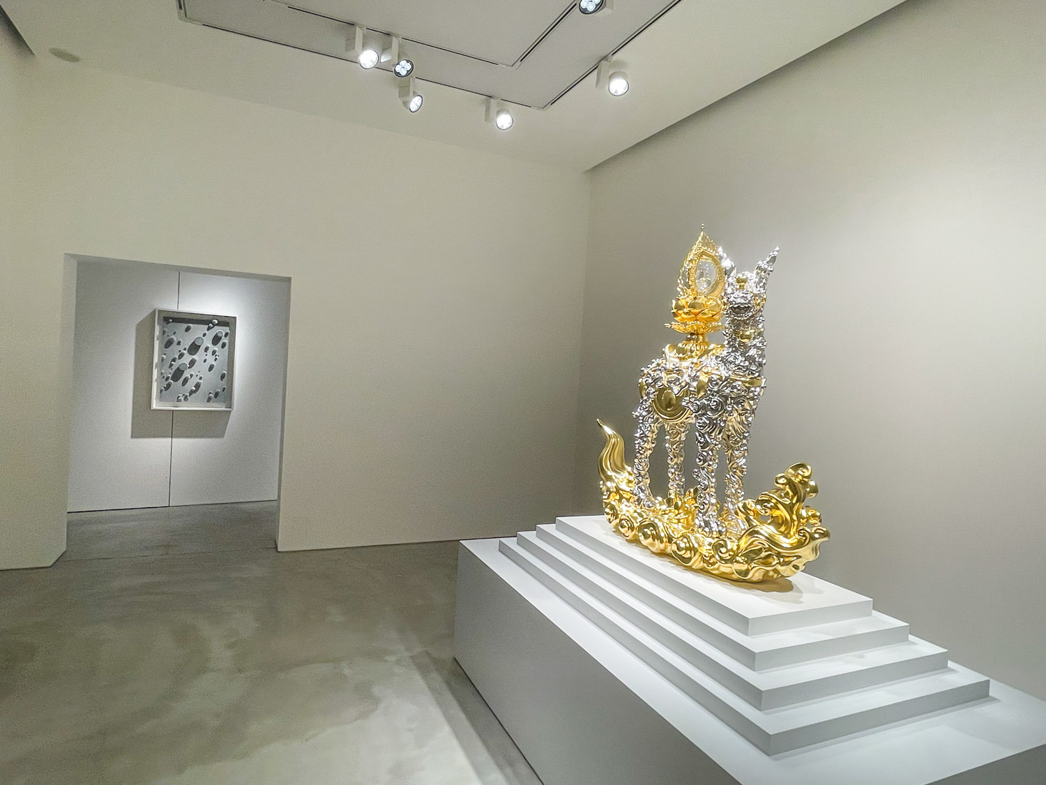 【個展】意欲的な新作が多数展示〜名和晃平「Oracle」GYRE GALLERY