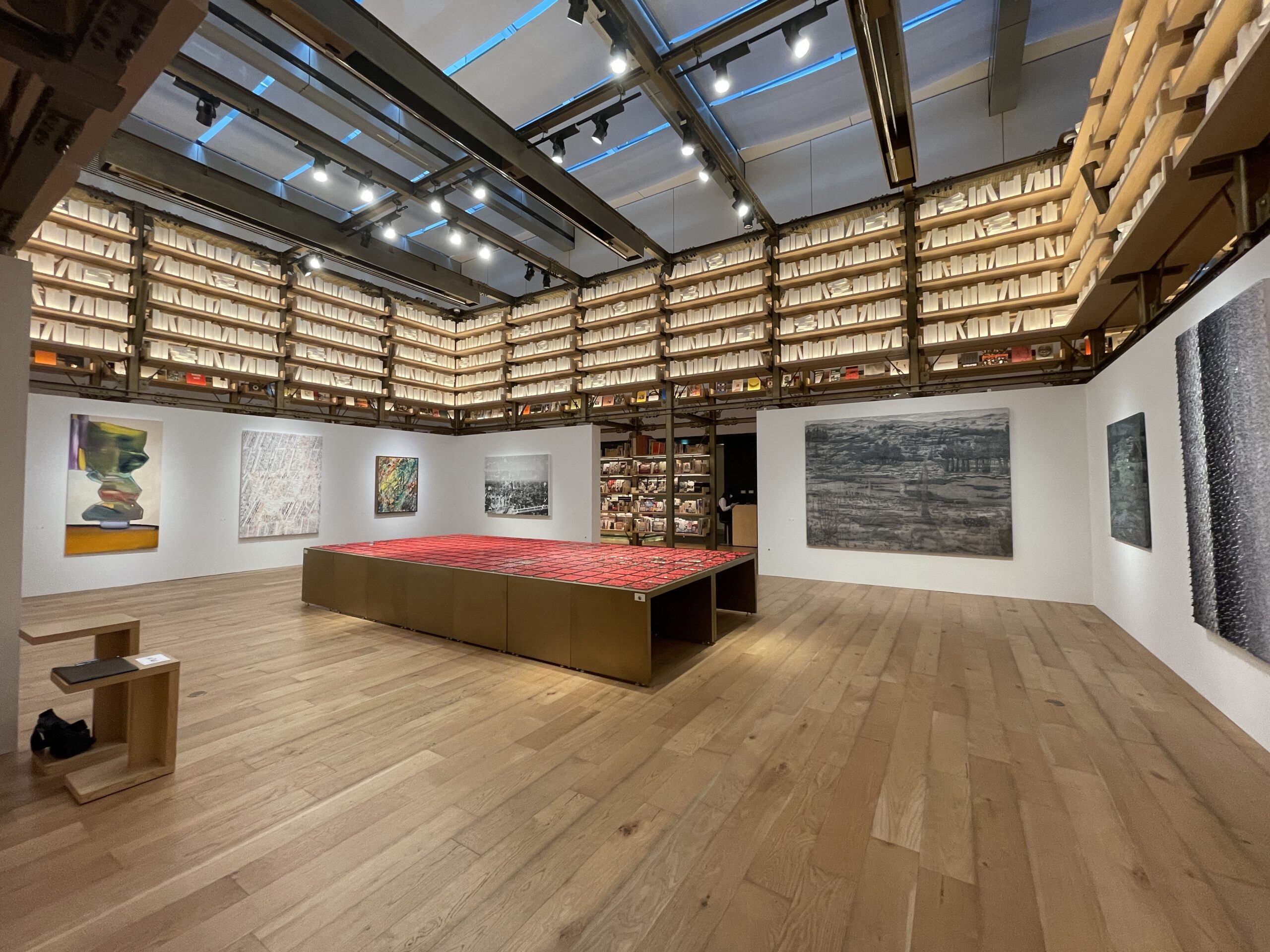 【グループ展】「⻤⼤名」(⻤頭健吾・⼤庭⼤介・名和晃平)が新進の作家を紹介する「Up_01」銀座 蔦屋書店GINZA ATRIUM