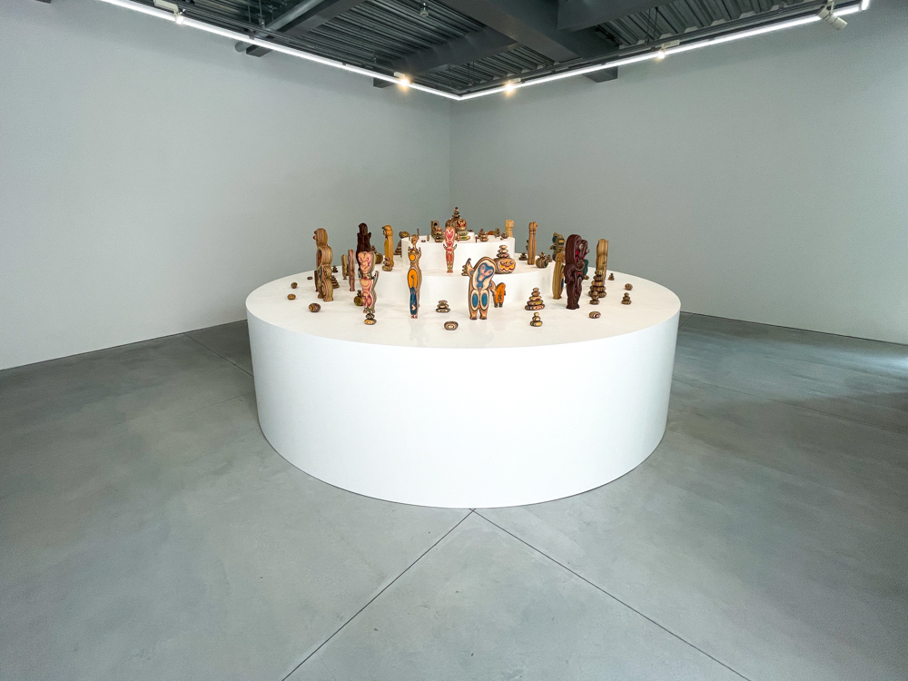 NANZUKA1階展示風景