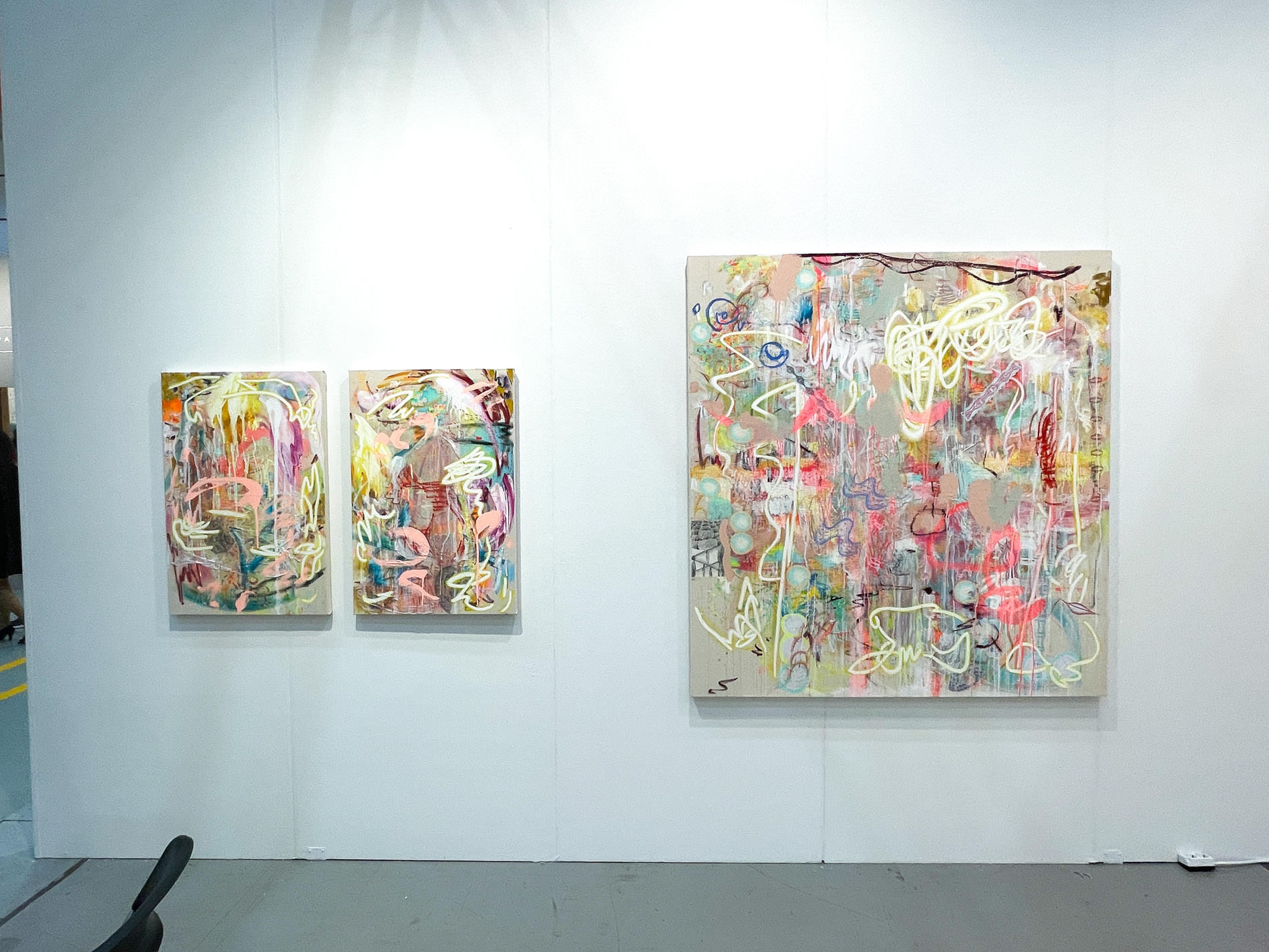 地元の若手作家展示風景