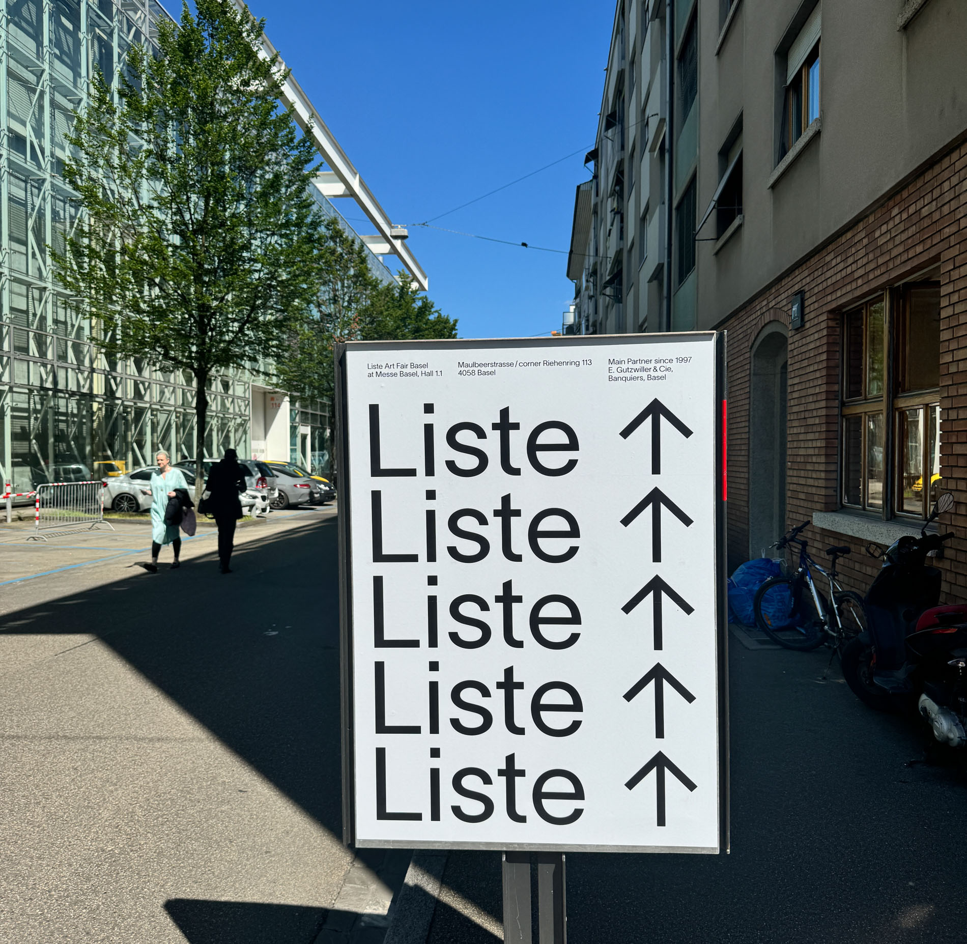 Liste 2024の会場は、Art Baselと同じMesse BaselのHalle 1.1。Basel会場から早く徒歩5分です