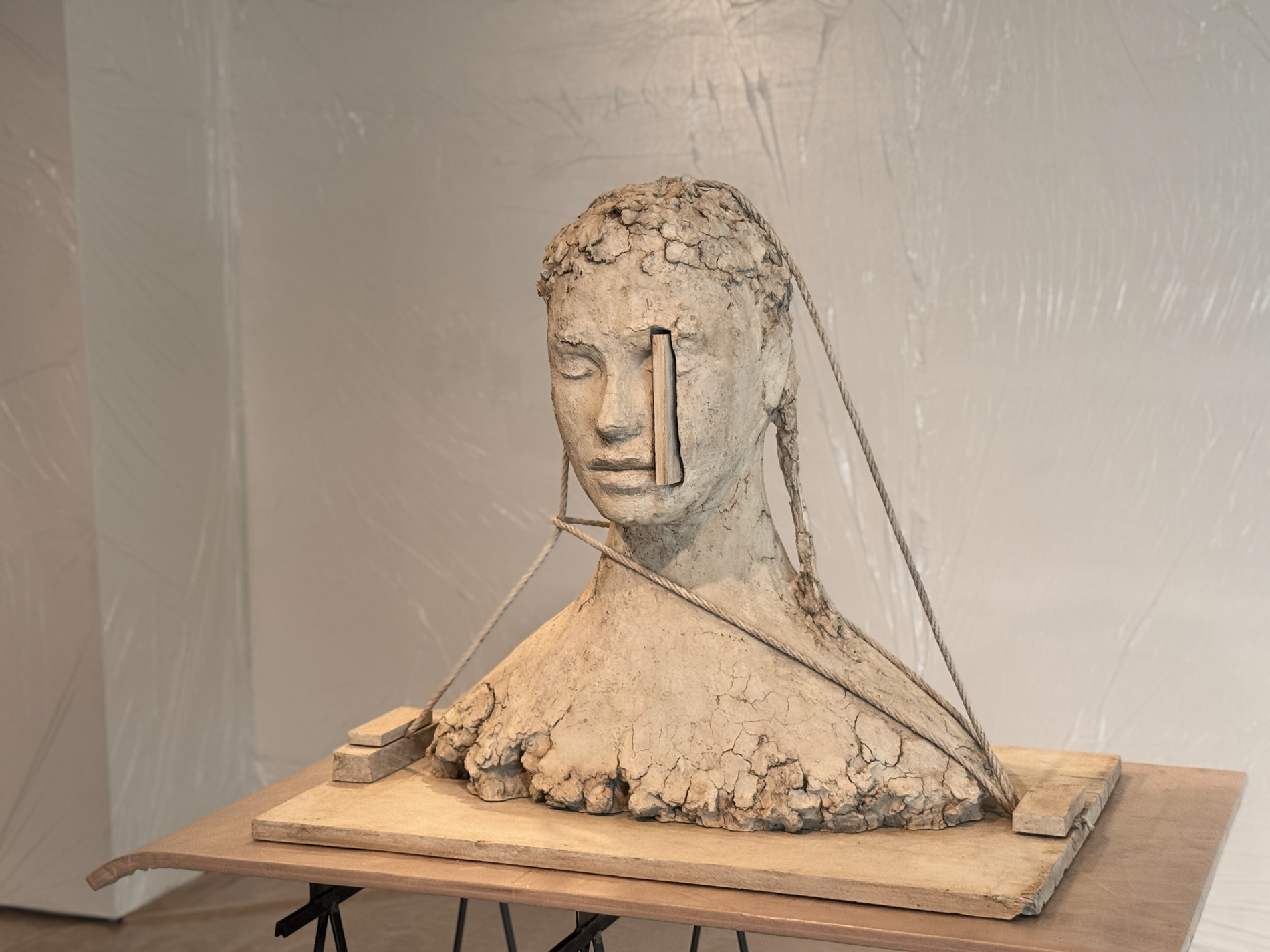 【個展】マーク・マンダース「Silent Studio」ギャラリー小柳