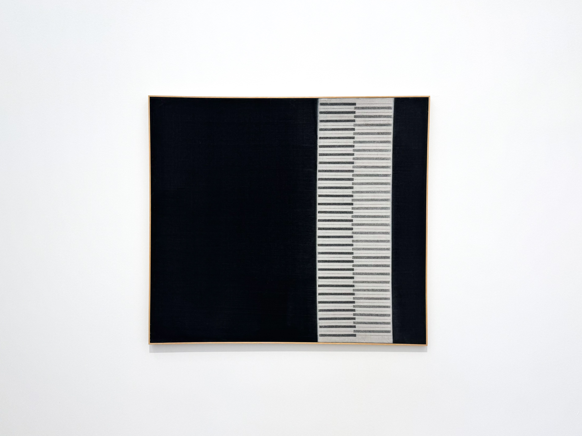 Misure 99, 1967 tempera, sand, glue and pencil on canvas 89 x 100 cm