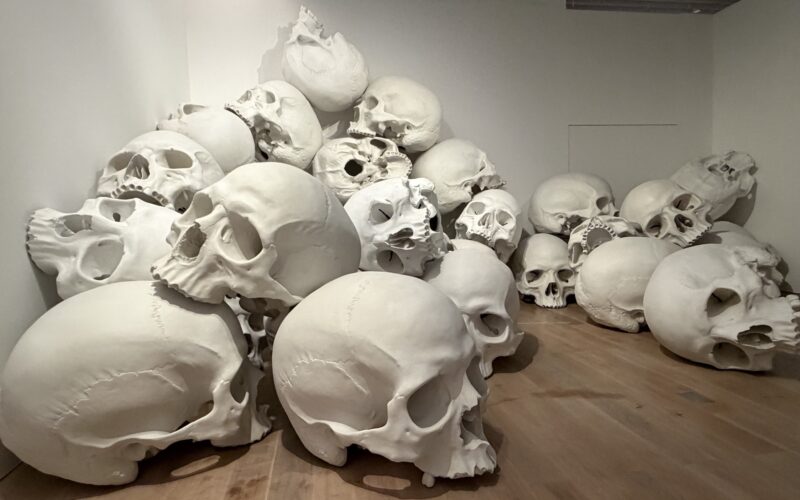 【フォトレポート】森美術館「ロン・ミュエク」展 ― 18年ぶりの日本個展